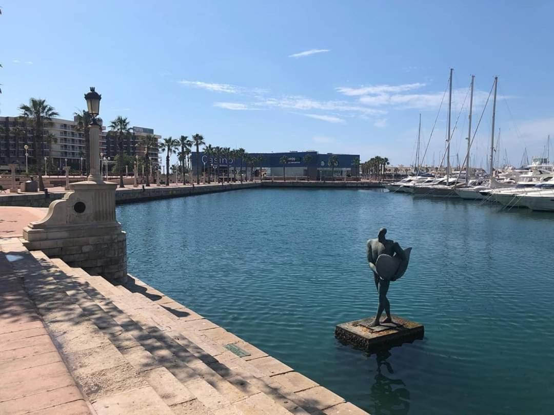 Estudio De Lujo Casaturis En El Corazon De Alicante A114 Luaran gambar